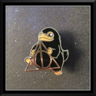 Niffler Deathly Hallows - Hard Enamel Pin