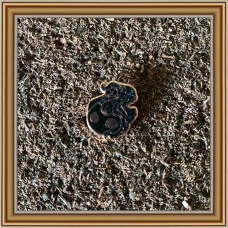Black Color Wisp~ Mini Pin