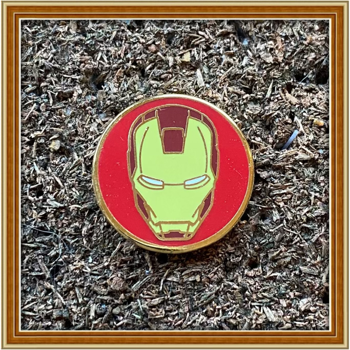 Iron Man Helmet - mini-pin